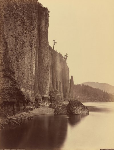 Cabo de Hornos, río Columbia, Oregón,1867 (foto) de Carleton Emmons Watkins