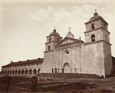 Iglesia de la Misión Vieja, Santa Bárbara, 1876, impreso ca. 1876 de Carleton Emmons Watkins
