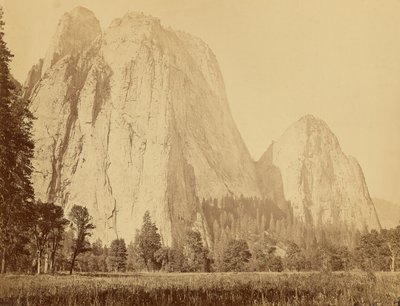 [Cathedral Rocks, 2600 pies de altura] de Carleton Watkins