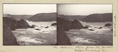 El río Albion desde la costa, Mendocino de Carleton Watkins