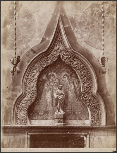 Capilla de San Marcos - Sobre la puerta del tesoro de Carlo Naya