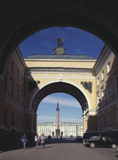 El Arco de Triunfo del Edificio del Estado Mayor en San Petersburgo, 1819-1829 de Carlo Rossi