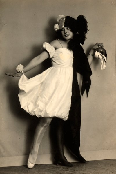 Retrato de Wanda Wulz disfrazada de Carlo Wulz
