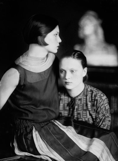 Retrato de Wanda y Marion Wulz, Trieste, c.1920 de Carlo Wulz