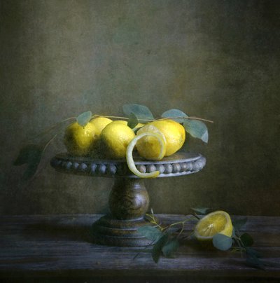 Naturaleza muerta con limón melancólico de Catherine Wang