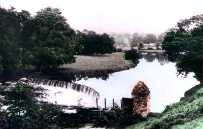 El Valle del Enigma en Clitheroe, Lancashire, 1926 de Cavenders Ltd