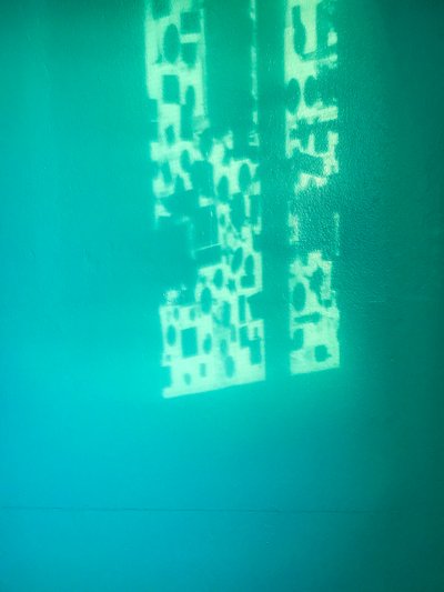 Composición - Luces, 2020 (foto) de Cécile Jamet
