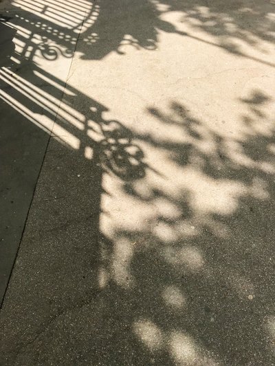 Composición - Sombras, 2019 (foto) de Cécile Jamet