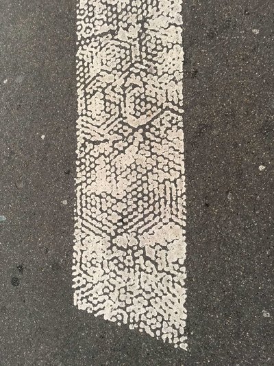 Composición - Calle, 2019 (foto) de Cécile Jamet