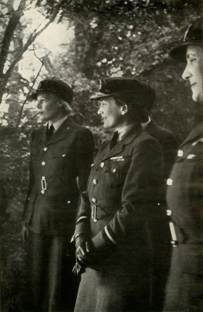 S.A.R. La Duquesa de Gloucester, Comandante Aérea, c. 1943 de Cecil Beaton