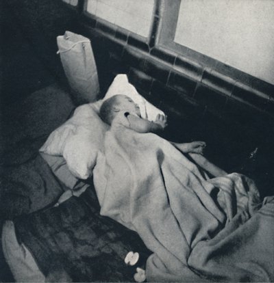 Bebé durmiendo, 1941 de Cecil Beaton