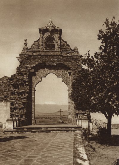 Mexico: Entrada al atrio de la Iglesia de Acatepec (b/w photo) de Cecile Seler Sachs