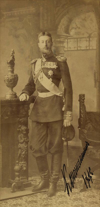 Constantin Constantinovitch de Russie - Retrato del Gran Duque Constantino Constantinovich de Rusia (1858-1915), por Bergamasco, Charles (Karl) (1830-1896). Foto del álbum de Charles Bergamasco