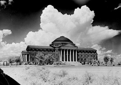 Dallas Hall de la Universidad Metodista del Sur de Charles Erwin Arnold