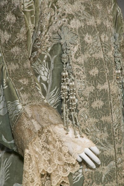 Abrigo de noche de Bertha Palmer, c.1902 (detalle) de Charles Frederick Worth