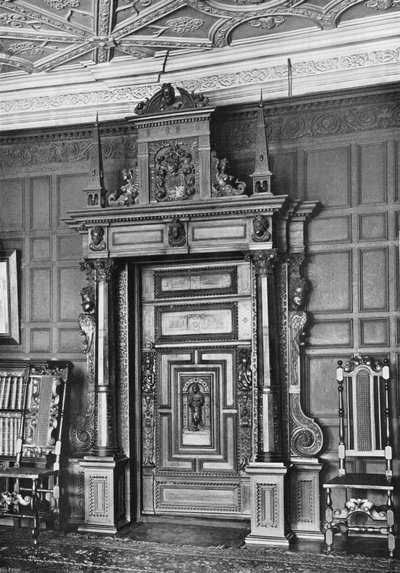 Un portal de Charles Latham