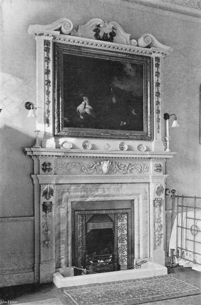 Una chimenea de mármol de Charles Latham