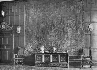 Lado este de la sala de dibujo de Charles Latham