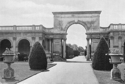 Entrada a los jardines de rosas y cocina de Charles Latham