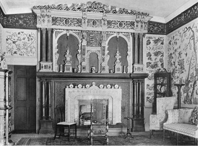 En el Salón de Charles Latham