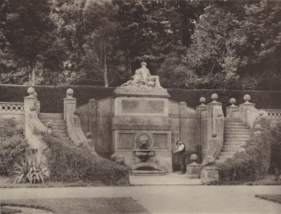 Fuente Mural en el Jardín en Bowood, Wilts de Charles Latham
