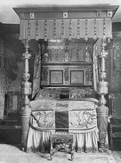 Viejo bordado en la habitación azul de Charles Latham