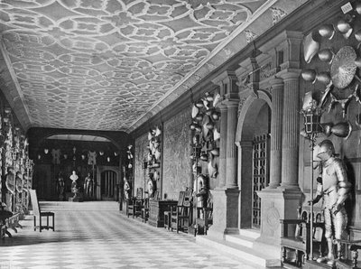 El Claustro o Armería de Charles Latham