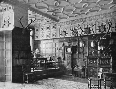 El Estrado en el Salón de Charles Latham