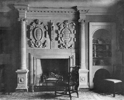 La chimenea del comedor de Charles Latham