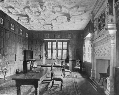 La Sala de Estar de Charles Latham
