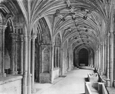 El Claustro Este en Laycock Abbey, Wilts de Charles Latham