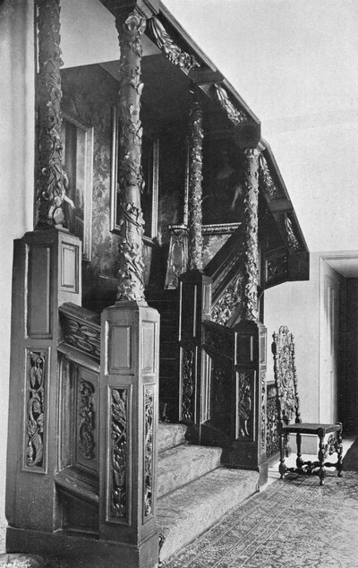 El Pie de la Escalera de Charles Latham