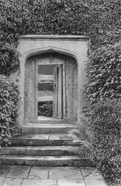 La entrada al jardín de Charles Latham