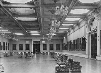 El gran salón de baile de Charles Latham