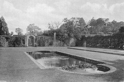 El patio verde de Charles Latham