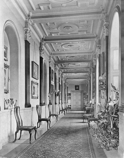 El Largo Pasillo de Charles Latham