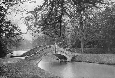El nuevo puente sobre el río Serpentine de Charles Latham