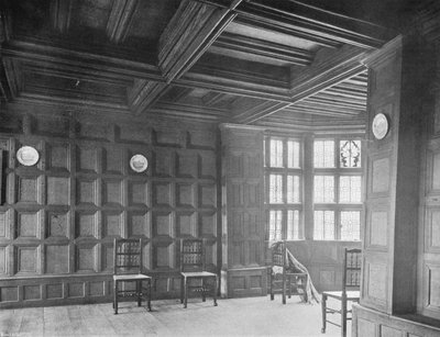 La Sala de Estar Panelada de Charles Latham