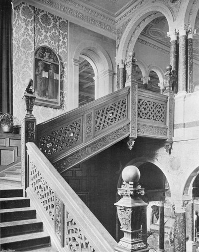 Las Balaustradas Perforadas de la Gran Escalera de Charles Latham