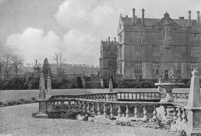 El estanque en el jardín privado de Charles Latham