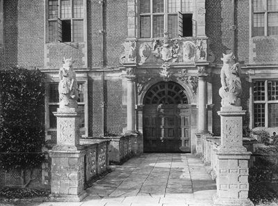 El pórtico y el puente de Charles Latham