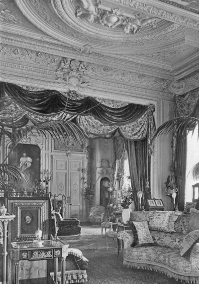 El Salón Principal de Charles Latham