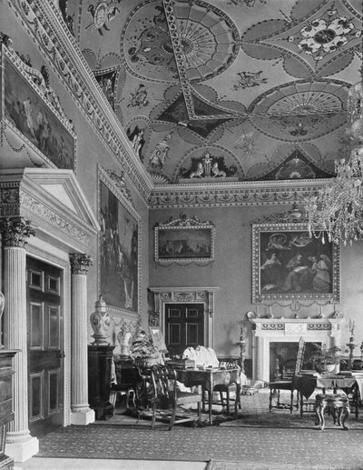 El salón de Charles Latham