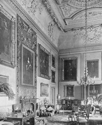 El salón de Charles Latham