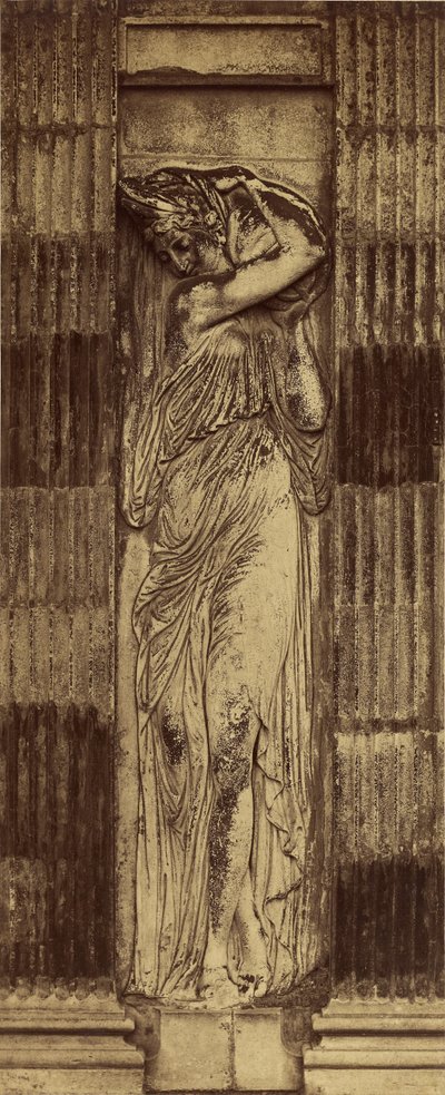 [Detalle de las Ninfas de Jean Goujon] / [Ninfa, Fuente de los Inocentes, París] de Charles Marville