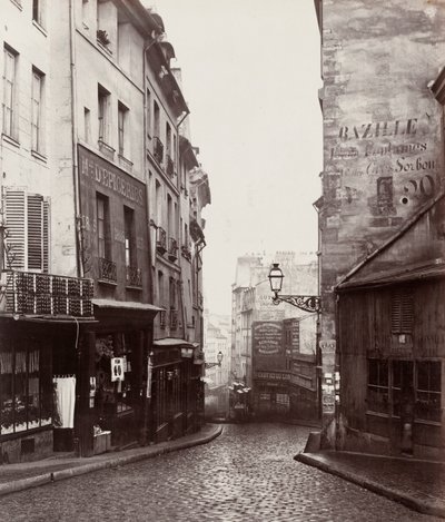 Rue de la Montagne-Sainte-Geneviève prés de carrefour de la rue LaPlace (Calle de la Montaña-Santa Genoveva cerca del cruce de la calle LaPlace) de Charles Marville