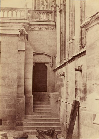 [Entrada a la Sacristía, Notre-Dame, París] de Charles Nègre