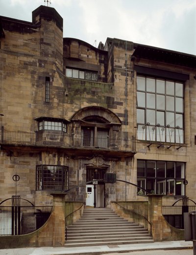 Vista de la Escuela de Bellas Artes diseñada por el arquitecto Charles Rennie Mackintosh de Charles Rennie Mackintosh