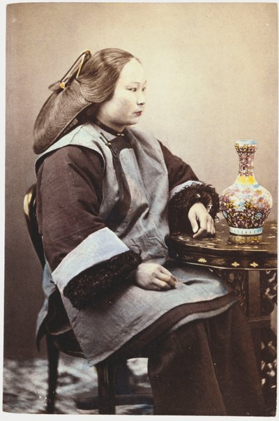 Fotografía coloreada a mano de una joven china de Chinese School