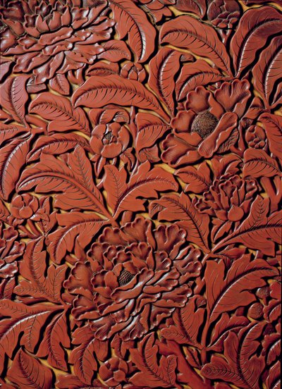 (detalle) Plato tallado con la marca de Xuande (1426-36) en la base, chino de Chinese School